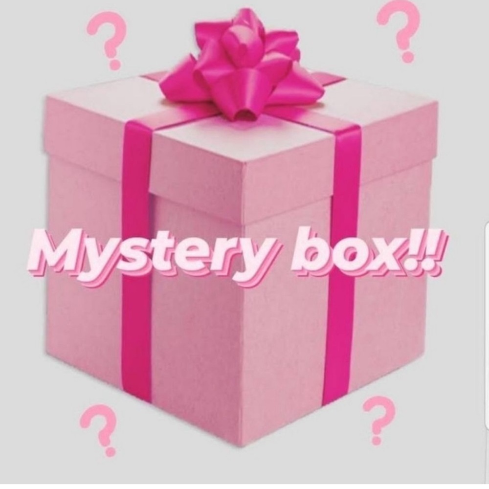Mystery Women's Clothing Box